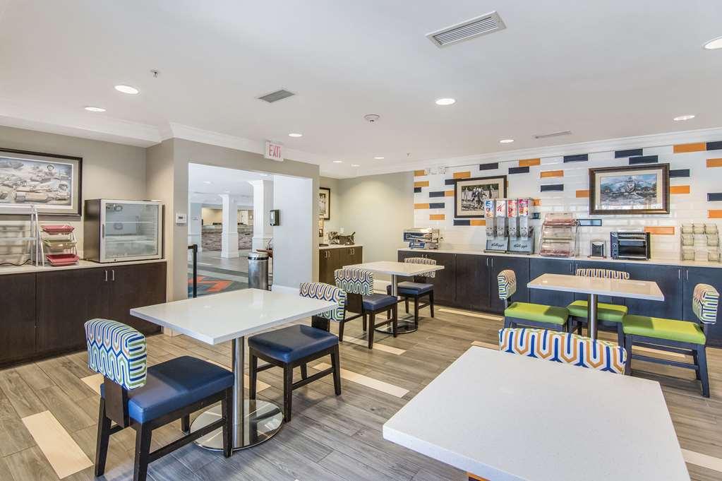 Sleep Inn & Suites Columbus Near Fort Benning Bagian luar foto